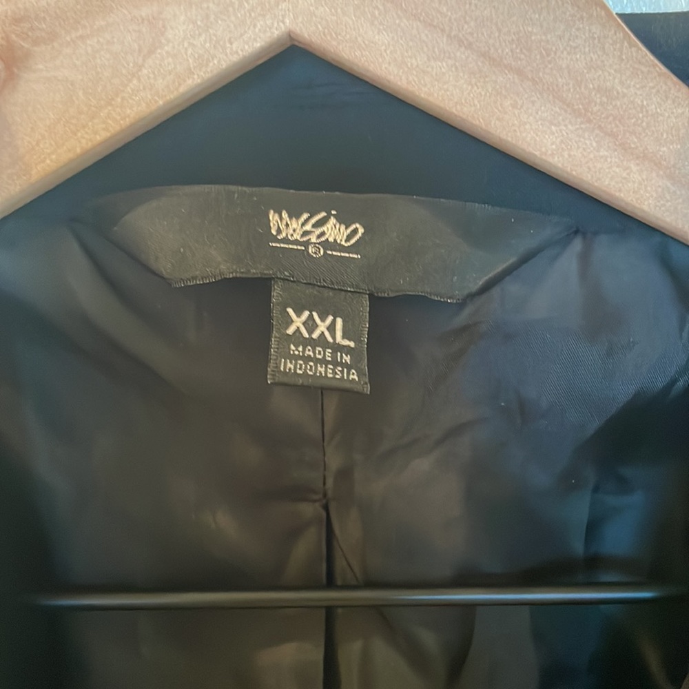 Missimo Brand Crop Tuxedo Blazer- NWOT - Picture 7 of 13